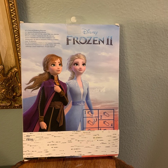 NWT Frozen 2 bundle 8 pc. & Anna and Elsa dolls - Picture 9 of 12